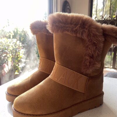 Miss L Brown (size 3)